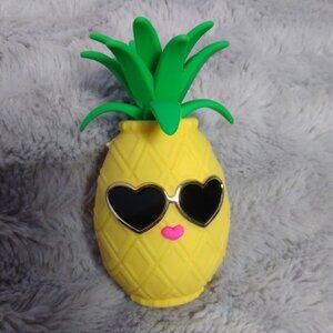 BATH BODY WORKS Pocketbac Sanitizer Holder Pineapple Wearing Sunglasses Cute